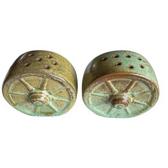 Vintage Frankoma MCM Pottery Wagon Wheel Salt Pepper Drip Glaze Prairie Green - Picture 2 of 13